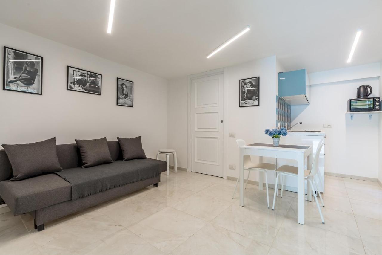 Appartement Umberto'S Nest At Toledo à Naples Extérieur photo